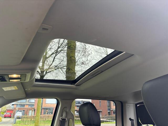 Dodge 1500 Ram 5.7 V8 Quad Cab 6'4 Laramie LAGE BIJTELLING!