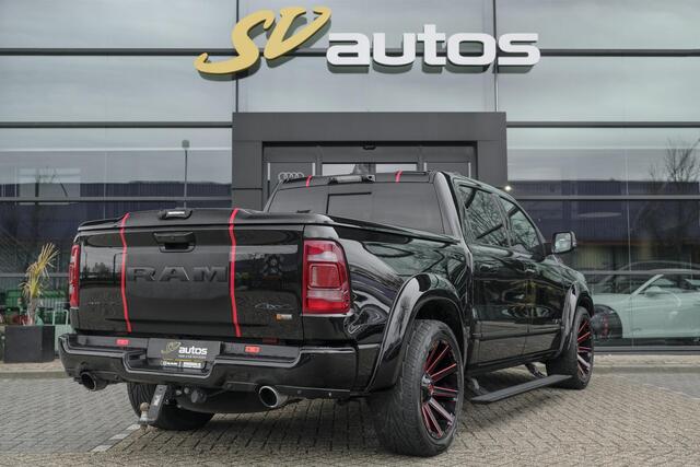 Dodge 1500 Ram 5.7 V8 401pk 4x4 Limited LPG G3 Widebody Black&Red Luchtvering Trekhaak Head-up Harman/kardon Sidebars CUSTOM!!