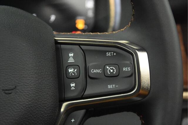 Dodge 1500 Ram 5.7 V8 4x4 Crew Cab Longhorn