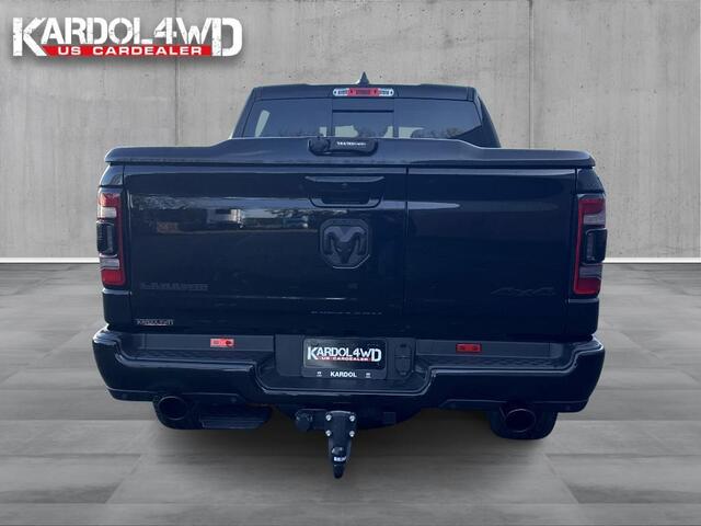 Dodge 1500 Ram Laramie Night Edition Modeljaar "24 | BOMVOL!| Panoramadak elect. | Luchtvering | Virtual cockpit | Adaptive cruise | *vaste treeplanken| Geheel rijklaar incl. LPG &Trekhaak| | Nieuwe Auto incl. LPG | Geheel rijklaarprijs |