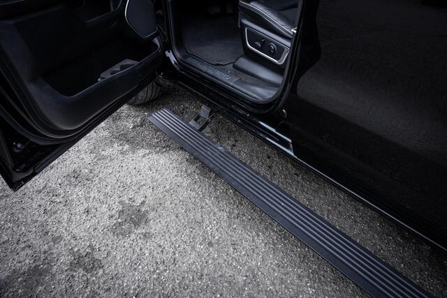 Dodge 1500 Ram 5.7L V8 4x4 Laramie I Pano-dak I H&K I Luchtvering I 360° I Prins-LPG I ACC I Elek.-Sidebars