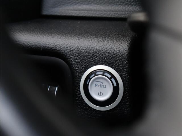 Dodge 1500 Ram 5.7 V8 4x4 Crew Cab Laramie Night | Luchtvering | Elektrische side steps |