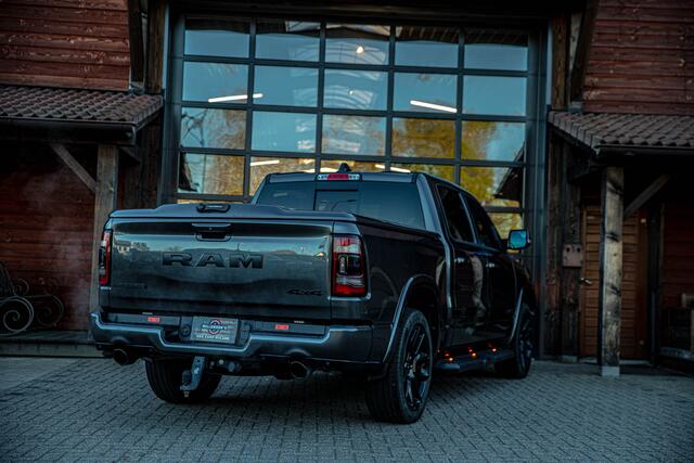 Dodge 1500 Ram 5.7 V8 Laramie night | 1900 km rij bereik | | 1e eigenaar | org nl |