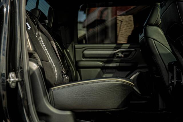 Dodge 1500 Ram 5.7 V8 4x4 Crew Cab Limited | LPG | Lucht vering | Stoel verwarming/verkoeling | Pano |