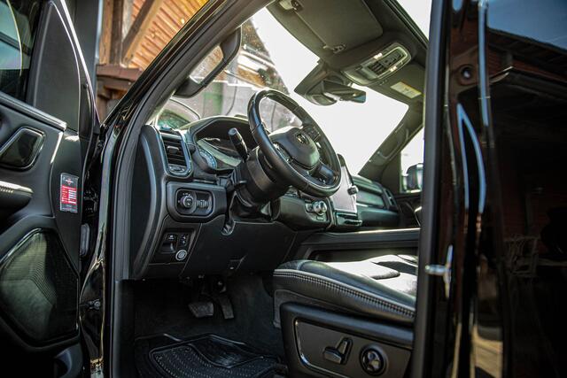 Dodge 1500 Ram 5.7 V8 4x4 Crew Cab Limited | LPG | Lucht vering | Stoel verwarming/verkoeling | Pano |