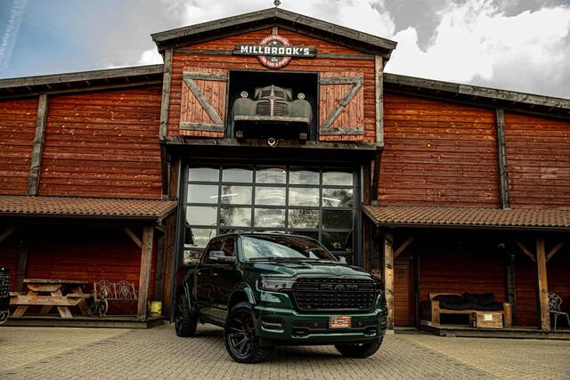 Dodge 1500 Ram Limited H/O Hurricane 540 PK Serrano Green Metallic BPM VRIJ Rambox, Massagestoelen, Harman/Kardon, Pasanger display, Head-Up