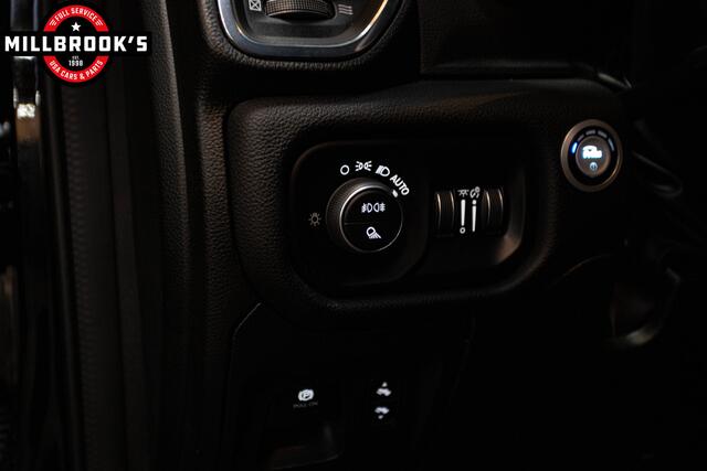 Dodge 1500 Ram 5.7 V8 Laramie LPG, H/K, Cruise Control, Memory Dealer, onderhouden, 4Play Wheels