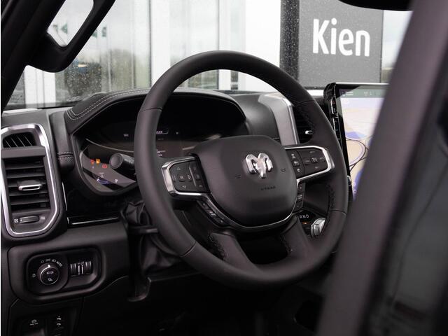 Dodge 1500 5.7 V8 4x4 Crew Cab Laramie Laramie | Pano | Passenger display | Stoelverwarming & ventilatie | ACC