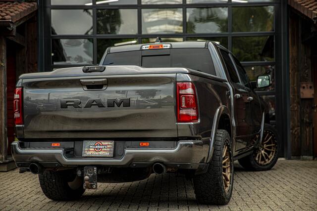 Dodge 1500 Ram 5.7 V8 4x4 Crew Cab 5'7 Laramie Level 2 | luchtvering | panoramadak |