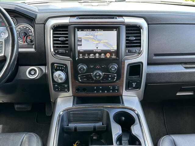 Dodge 1500 Ram LARAMIE 5.7 V8 / 4x4 / LAGE BIJTELLING !!! / CREW CAB / 3.5 TONS TREKHAAK / LPG / LEER / CAMERA / ECC / CRUISE