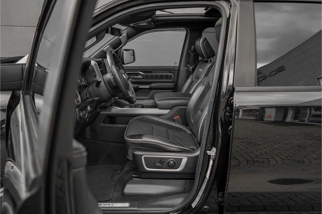 Dodge 1500 Ram 5.7 V8 4x4 Crew Cab Laramie Pano ACC Luchtvering NL Auto