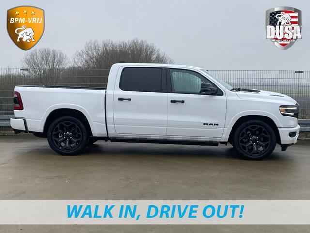 Dodge 1500 Ram | Limited | 5.7L HEMI | 4X4 Night Edition | Panoramadak | Luchtvering | BPM VRIJ Getoonde accessoires zijn verkrijgbaar tegen meerprijs