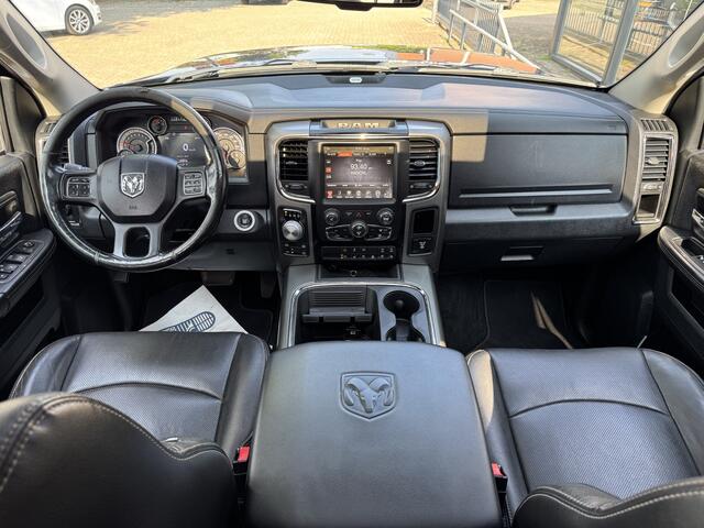 Dodge 1500 Ram 5.7 V8 Quad Cab 6'4 CAMERA-LUCHT