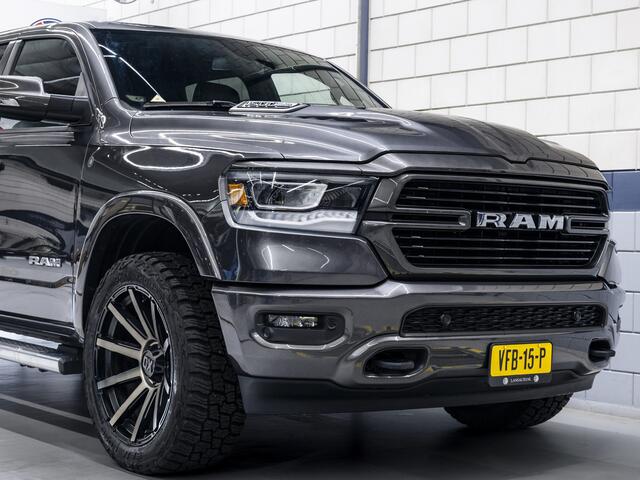 Dodge 1500 Ram 5.7 V8 4x4 Crew Cab Laramie | Custom wielenset | Luchtvering