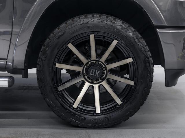 Dodge 1500 Ram 5.7 V8 4x4 Crew Cab Laramie | Custom wielenset | Luchtvering