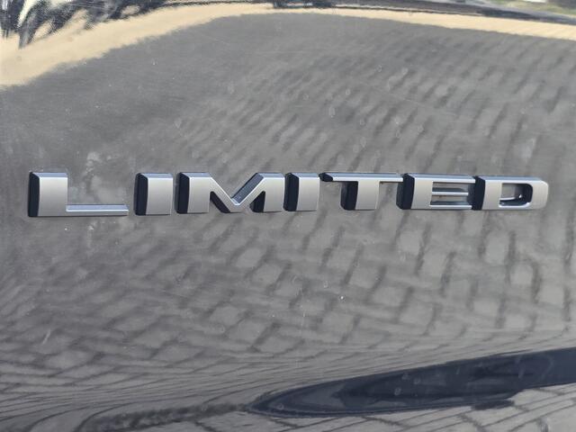 Dodge 1500 RAM 5.7 V8 Limited | Headup Display | H&K Sound | Luchtvering | Bullbar | Bomvol!