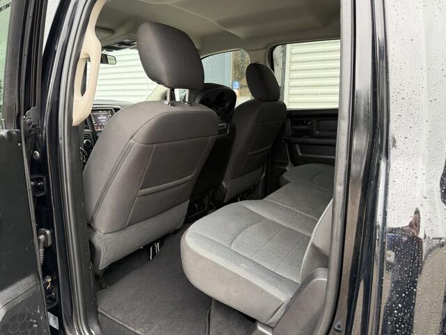 Dodge 1500 RAM CLASSIC 4x4 / Prins LPG / luchtvering achter / trekhaak 3500 kg / 5 persoons / lease vanaf € 619 / cruise en climate control / navigatie / vaste prijs rijklaar € 37.750 ex btw
