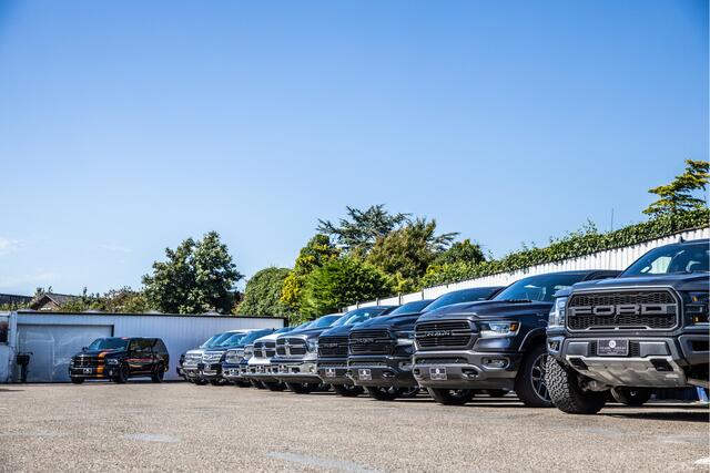 Dodge DURANGO R/T | 5.7L V8 | Grijs kenteken | Prins LPG