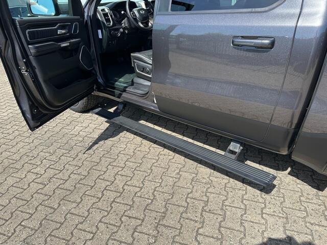 Dodge RAM PICKUP 5.7 V8 4x4 LPG LARAMIE SPORT bj2021 *Pano *Adaptive *Leer *360gr Camera