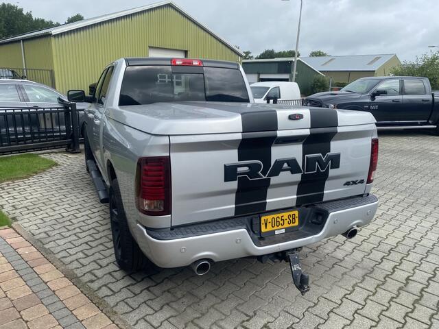 Dodge RAM PICKUP 5.7 V8 4x4 SPORT Inruil mogelijk.