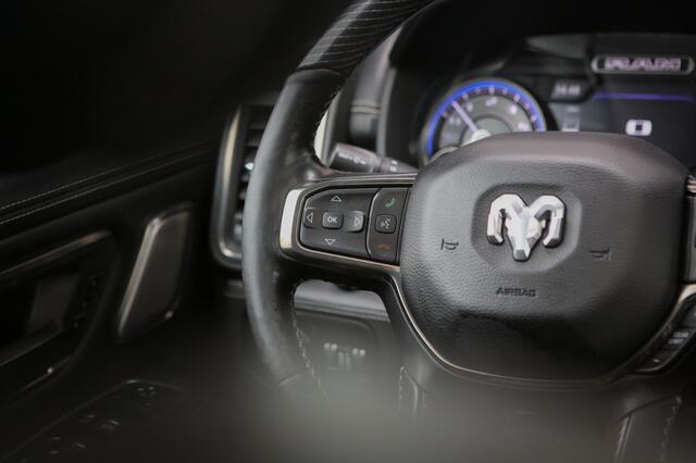 Dodge RAM PICKUP 5.7 V8 4x4 CC Limited | WideBody | Night Edition | Pano