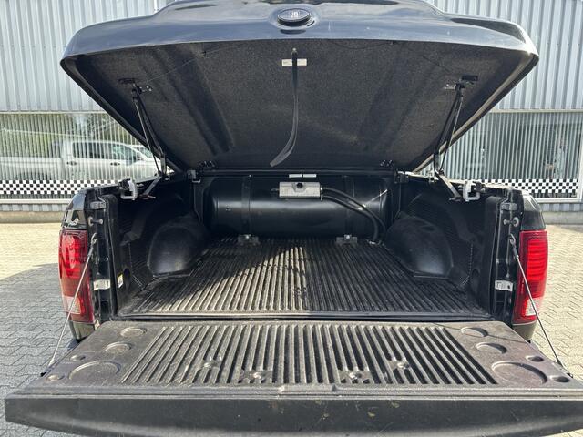 Dodge RAM PICKUP 5.7 V8 Sport BLACK Edition !