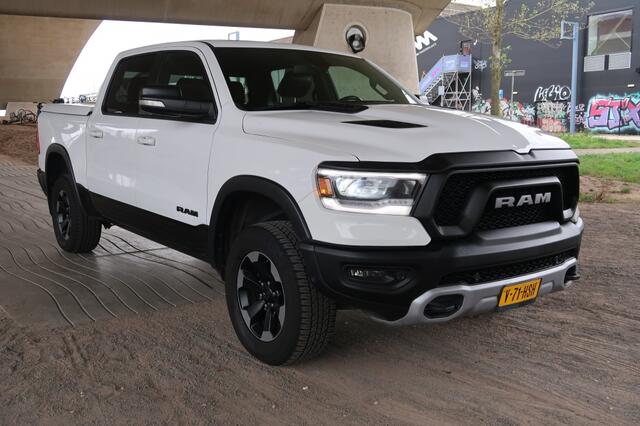 Dodge RAM PICKUP 5.7 V8 Hemi LPG3 4x4 CC Rebel