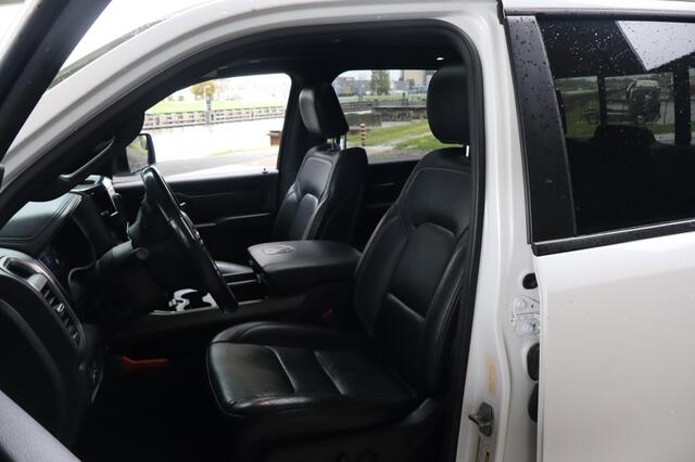 Dodge RAM PICKUP 5.7 V8 laramie | Geen import | Stoelverwarming/koeling | T
