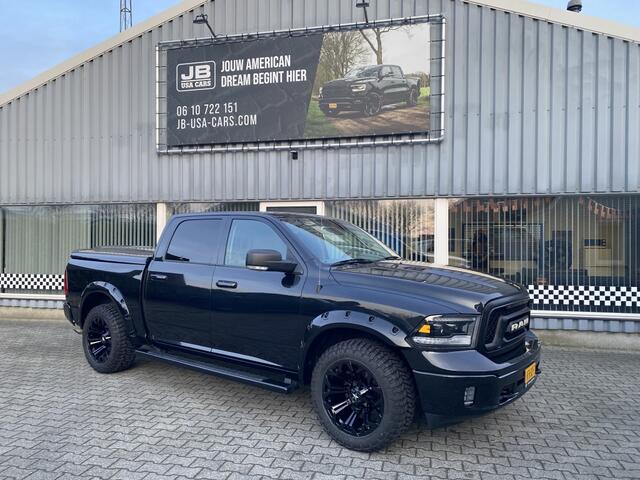 Dodge RAM PICKUP 5.7 V8 4x4 Black Edition N.A.P.