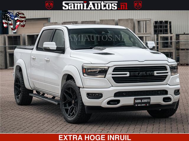 Dodge RAM PICKUP V8 5.7 402PK | LARAMIE SPORT | Krachtige Hemi | Panorama Dak | 12' Scherm | LPG | Comfortabele Dubbele Cabine met Royale 5 Zitplaatsen | NIEUW EN BPM vrij | Nu Leverbaar uit Voorraad | Nr 2529 - 1277 |
