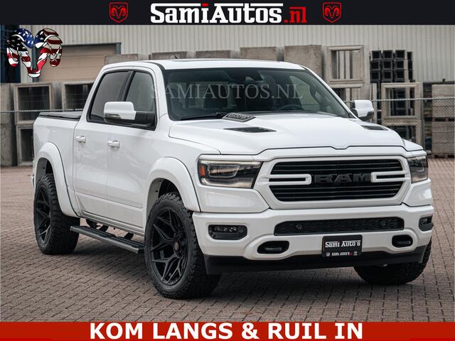 Dodge RAM PICKUP V8 5.7 402PK | LARAMIE SPORT | Krachtige Hemi | Panorama Dak | 12' Scherm | LPG | Comfortabele Dubbele Cabine met Royale 5 Zitplaatsen | NIEUW EN BPM vrij | Nu Leverbaar uit Voorraad | Nr 2528 - 1276 |