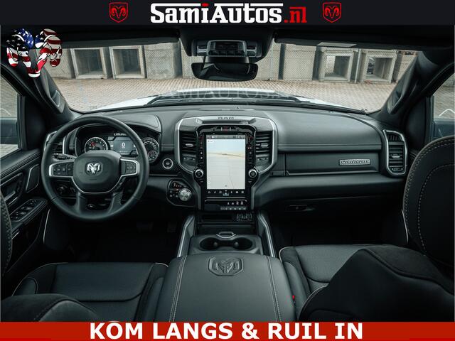 Dodge RAM PICKUP V8 5.7 402PK | LARAMIE SPORT | Krachtige Hemi | Panorama Dak | 12' Scherm | LPG | Comfortabele Dubbele Cabine met Royale 5 Zitplaatsen | NIEUW EN BPM vrij | Nu Leverbaar uit Voorraad | Nr 2528 - 1276 |