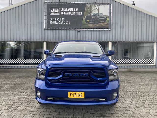 Dodge RAM PICKUP 5.7 V8 4x4 SPORT