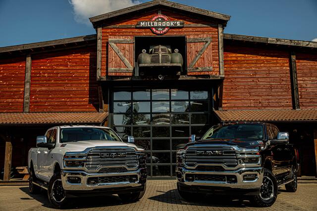 Dodge RAM PICKUP laramie 6.7L Cummins black edition Dodge RAM 2500 laramie 6.7L Cummins Garantie 4 jaar tot 200.000 km .