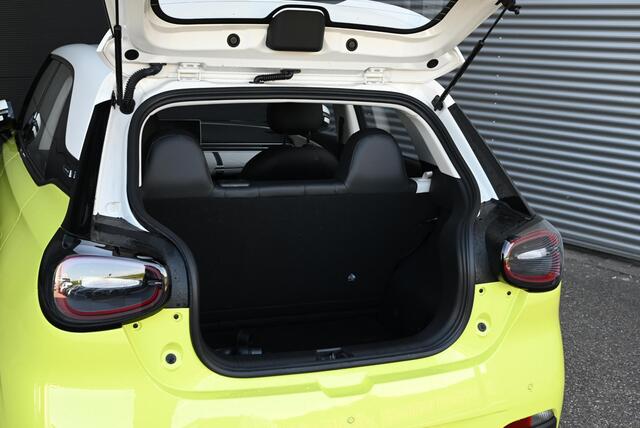 Dongfeng Box Launch Edition | 360° Camera | Adaptieve Cruise Control | Elektrisch Verstelbare Bestuurdersstoel + Geheugen | Stoelverwarming Bestuurder | Stoelventilatie Bestuurder | Apple Carplay | Android Auto | Sfeerverlichting | Elektrisch Inklapbare Buitenspiegels