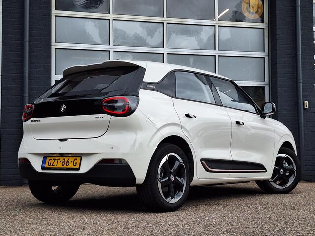 Dongfeng Box Launch Edition | 360° Camera | Adaptieve Cruise Control | Elektrisch Verstelbare Bestuurdersstoel + Geheugen | Stoelverwarming Bestuurder | Stoelventilatie Bestuurder | Apple Carplay | Android Auto | Sfeerverlichting | Elektrisch Inklapbare Buitenspiegels