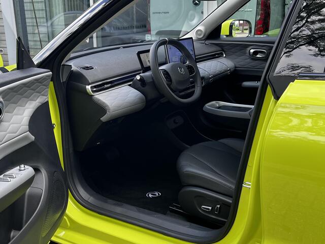 Dongfeng Box Launch Edition | 360° Camera | Adaptieve Cruise Control | Elektrisch Verstelbare Bestuurdersstoel + Geheugen | Stoelverwarming Bestuurder | Stoelventilatie Bestuurder | Apple Carplay | Android Auto | Sfeerverlichting | Elektrisch Inklapbare Buitenspiegels