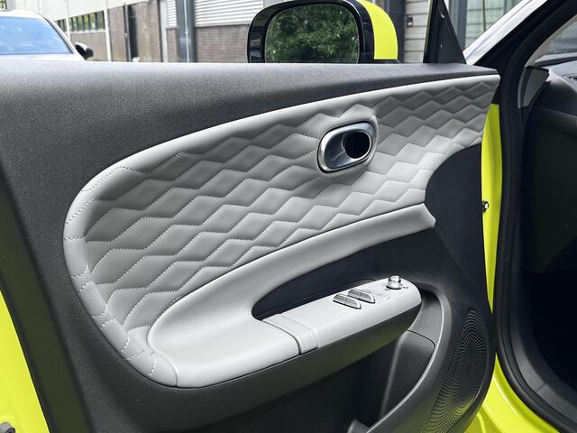 Dongfeng Box Launch Edition | 360° Camera | Adaptieve Cruise Control | Elektrisch Verstelbare Bestuurdersstoel + Geheugen | Stoelverwarming Bestuurder | Stoelventilatie Bestuurder | Apple Carplay | Android Auto | Sfeerverlichting | Elektrisch Inklapbare Buitenspiegels