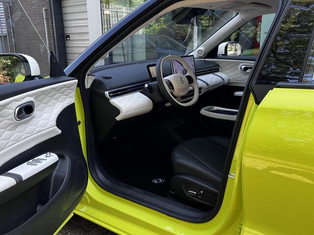 Dongfeng Box Launch Edition | 360° Camera | Adaptieve Cruise Control | Elektrisch Verstelbare Bestuurdersstoel + Geheugen | Stoelverwarming Bestuurder | Stoelventilatie Bestuurder | Apple Carplay | Android Auto | Sfeerverlichting | Elektrisch Inklapbare Buitenspiegels