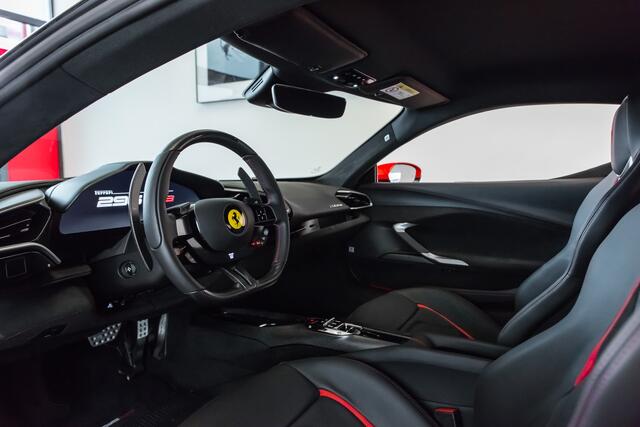 Ferrari 296 GTB ~Ferrari Munsterhuis~
