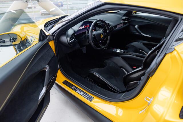 Ferrari 296 GTB 3.0 V6 | Lift | Carbon | Nero |