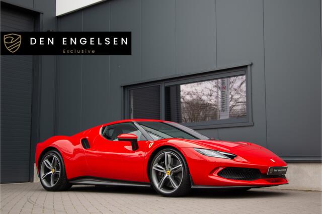 Ferrari 296 GTB 3.0 V6 Rosso Corsa | Lift | JBL | Ceramic | Passenger Display | Head Up | Carbon | Dealer | Apple Carplay | Camera | 830PK | Onderhoudscontract Ferrari 2029 | PPF Neus | Scuderia Ferrari Shields |