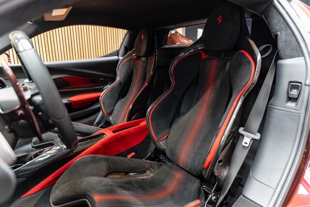 Ferrari 296 GTB TAILOR MADE CAVALCADE EDITION 3.0 V6 Painted Stripes Carbon Lift