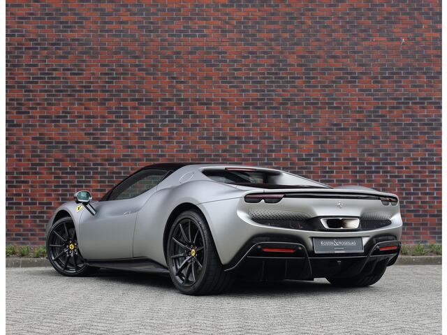 Ferrari 296 GTB 3.0 V6 | Atelier - Lift - Carbon