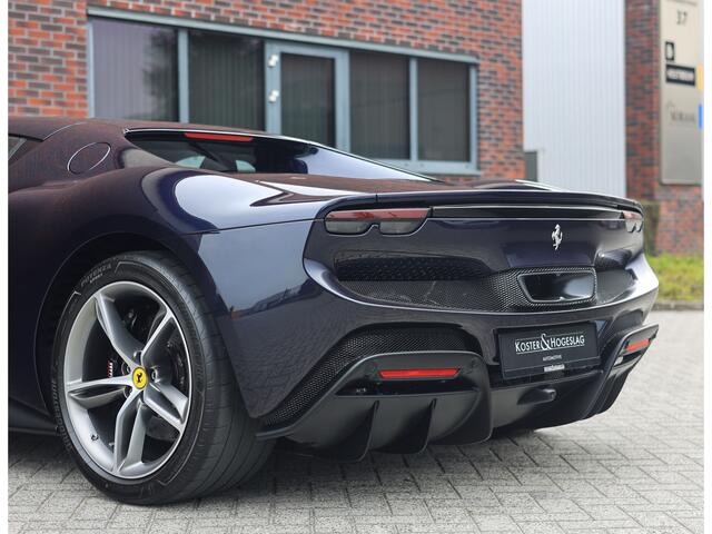Ferrari 296 GTB 3.0 V6 | Blu America - Cuoio - Racing Seats