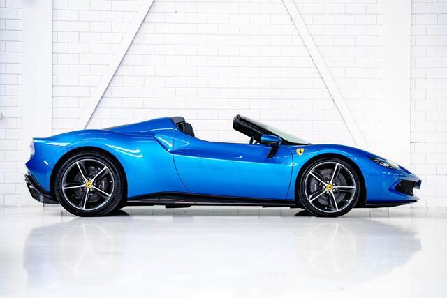 Ferrari 296 GTS 3.0 V6 Blue Corsa l Carbon | Lift