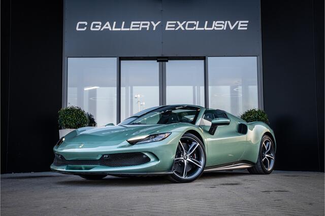 Ferrari 296 GTS 3.0 V6 - Verde Francesca | Spyder l 830PK! l Race Display l Racing Seats | Carbon