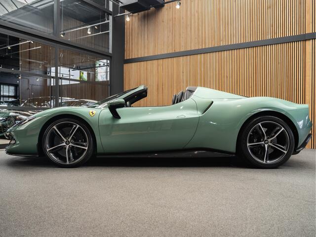 Ferrari 296 GTS V6 Carbon Exterieur Sport Stoelen 296 GTS 3.0 V6 JBL Head-Up