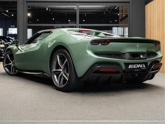 Ferrari 296 GTS V6 Carbon Exterieur Sport Stoelen 296 GTS 3.0 V6 JBL Head-Up