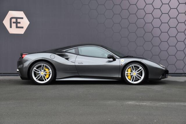 Ferrari 488 3.9 GTB HELE ORIGINEEL NEDERLANDS | CAPRISTO UITLAAT | ACHTERUITRIJCAMERA | LIFTING SYSTEEM | APPLE CARPLAY | BUMPY ROAD | SUBWOOFER |